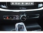 Volvo V60 T8 455PK Automaat Plug-in hybrid AWD Plus Dark / 360 Camera / Harman Kardon / Head-up display / Panorama schuifdak / Stoel- en stuurverwarming / Trekhaak / Elektrische stoelen met geheugen