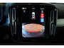 Volvo XC40 B4 Plus Dark | Trekhaak Semi-elektrisch | Adaptieve Cruise Control | Pilot Assist | Google Infotainment | Verwarmbare voorstoelen | Verwarmbaar stuurwiel | Blind Spot Information System | Verwarmbare voorruit | Parkeercamera | Parkeersensoren voor + achter |
