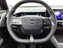 Opel Grandland SUV Hybrid Edition 145PK Automaat | Navigatie via Apple Carplay/Android Auto | Achteruitrijcamera | Verwarmde Comfortstoelen | Trekhaak | LED Koplampen | Elektrische Achterklep met Sensor | 19" Lichtmetalen Velgen | Apple Carplay/Android Auto |