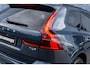 Volvo XC60 2.0 T6 Plug-in hybrid AWD Ultra Dark | Schuif-/Kanteldak | Luchtvering | 360 Camera | Harman Kardon Audio  | Elektrische Bedienbare Stoelen | Stoel-/Stuurverwarming | Trekhaak | Elektrische Achterklep | Parkeersensoren | BLIS