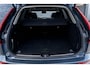 Volvo XC60 2.0 T6 Plug-in hybrid AWD Ultra Dark | Schuif-/Kanteldak | Luchtvering | 360 Camera | Harman Kardon Audio  | Elektrische Bedienbare Stoelen | Stoel-/Stuurverwarming | Trekhaak | Elektrische Achterklep | Parkeersensoren | BLIS
