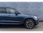 Volvo XC60 2.0 T6 Plug-in hybrid AWD Ultra Dark | Schuif-/Kanteldak | Luchtvering | 360 Camera | Harman Kardon Audio  | Elektrische Bedienbare Stoelen | Stoel-/Stuurverwarming | Trekhaak | Elektrische Achterklep | Parkeersensoren | BLIS