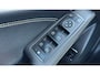 Mercedes-Benz GLA 200 Edition Trekhaak All-Season Banden Panorama dak Automaat Cruise Clima Led verlichting