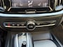 Volvo S60 2.0 T5 Intro Edition R-design Pano hud trekhaak Leer Carplay 360 B&W