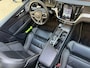 Volvo S60 2.0 T5 Intro Edition R-design Pano hud trekhaak Leer Carplay 360 B&W