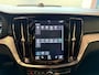 Volvo S60 2.0 T5 Intro Edition R-design Pano hud trekhaak Leer Carplay 360 B&W