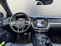 Volvo S60 2.0 T5 Intro Edition R-design Pano hud trekhaak Leer Carplay 360 B&W