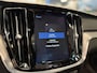 Volvo S60 2.0 T5 Intro Edition R-design Pano hud trekhaak Leer Carplay 360 B&W