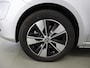 Mercedes-Benz EQV 300 L2 90 kWh 8 Persoons | Line Avantgarde | Navigatie | Carplay | Parkeercamera 360 Graden | Middenconsole met Koelvak | LED Verlichting | Climate Control | Dodehoekassistent Luchtvering | Certified*