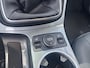 Ford C-Max 1.0 Titanium 125PK Distributieriem is Vervangen Trekhaak Cruise Navi Stoelverwarming Verwarmde Voorruit Climate Parkeersensoren Achter Leder Privacy Glass *Dealer Onderhouden*