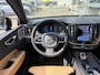 Volvo XC60 2.0 T8 Plug-in hybrid AWD Ultimate Dark / Automaat / NL-Auto / 455PK ! / Dealer-Onderhouden / Stoelen met Massagefunctie / Stoel- en Stuurverwarming / Open-Panodak / Adaptieve Cruise-Control + Pilot-Assist / Stoelverkoeling / Head-Up Display / Apple-Carlay & Android-Auto / 360°-Camera / Bowers & Wilkins Audio / Dodehoek-Detectie / Elektr.- Stoelen met Geheugen / Elektr.-Achterklep / Draadloze-Telefoonlader / Keyless / Full-LED / DAB Radio-Bluetooth / Navi / 21'' LMV / ENZ.