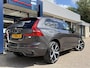 Volvo XC60 2.0 T8 Plug-in hybrid AWD Ultimate Dark / Automaat / NL-Auto / 455PK ! / Dealer-Onderhouden / Stoelen met Massagefunctie / Stoel- en Stuurverwarming / Open-Panodak / Adaptieve Cruise-Control + Pilot-Assist / Stoelverkoeling / Head-Up Display / Apple-Carlay & Android-Auto / 360°-Camera / Bowers & Wilkins Audio / Dodehoek-Detectie / Elektr.- Stoelen met Geheugen / Elektr.-Achterklep / Draadloze-Telefoonlader / Keyless / Full-LED / DAB Radio-Bluetooth / Navi / 21'' LMV / ENZ.