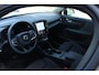 Volvo EX40 Single Motor Extended Range Plus 82 kWh | Trekhaak | Verwarmbare voorstoelen en stuurwiel | Warmtepomp | Premium audio by Harman Kardon | Keyless