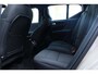 Volvo EX40 Single Motor Extended Range Plus 82 kWh | Trekhaak | Verwarmbare voorstoelen en stuurwiel | Warmtepomp | Premium audio by Harman Kardon | Keyless