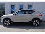Volvo EX40 Single Motor Extended Range Plus 82 kWh | Trekhaak | Verwarmbare voorstoelen en stuurwiel | Warmtepomp | Premium audio by Harman Kardon | Keyless