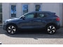 Volvo EX40 Single Motor Extended Range Plus 82 kWh | Trekhaak | Verwarmbare voorstoelen en stuurwiel | Premium audio by Harman Kardon | Apple carplay/Android auto | Warmtepomp |