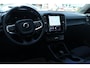 Volvo EX40 Single Motor Extended Range Plus 82 kWh | Trekhaak | Verwarmbare voorstoelen en stuurwiel | Premium audio by Harman Kardon | Apple carplay/Android auto | Warmtepomp |