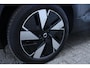Volvo EX40 Single Motor Extended Range Plus 82 kWh | Trekhaak | Verwarmbare voorstoelen en stuurwiel | Premium audio by Harman Kardon | Apple carplay/Android auto | Warmtepomp |