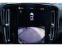 Volvo EX40 Single Motor Extended Range Plus 82 kWh | Trekhaak | Verwarmbare voorstoelen en stuurwiel | Premium audio by Harman Kardon | Apple carplay/Android auto | Warmtepomp |
