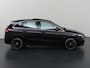 Mercedes-Benz B-klasse 200 Luxury Line | Panoramadak | Stoelverwarming | Widescreen | Dodehoekassistent |