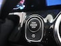 Mercedes-Benz B-klasse 200 Luxury Line | Panoramadak | Stoelverwarming | Widescreen | Dodehoekassistent |