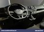 Volkswagen Crafter 2.0 TDI 141pk L3H2 L2H1 Euro6 Airco | Camera | Apple Carplay | Android Auto Parkeersensoren, Bijrijdersbank, 3000kg trekvermogen