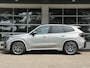 BMW X1 sDrive18i M SPORT | PANORAMA | PREMIUM PACK | ADAPT. CRUISE | KEYLESS ENTRY | STOELVERWARMING | 19 INCH LM VELGEN |