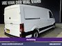 Volkswagen Crafter 2.0 TDI 141pk L3H2 L2H1 inrichting Euro6 Airco | Camera | Apple Carplay | Parkeersensoren Android Auto, Bijrijdersbank