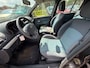 Renault Clio MEENEEMPRIJS!! 1.4-16V 98pk Community 5-drs Airco