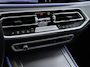BMW X5 xDrive45e High Executive BOMVOL! | PANO | HARMAN KARDON | LASER LED | ELEK. ACHTER KLEP | ELEK. TREKHAAK | STOELVERWARMING | ELEK. MEM. SEAT | ACHTERUITRIJCAMERA | 22'' VELGEN | RIJKLAAR PRIJS + 12 MND BOVAG GARANTIE |