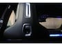 BMW 7-Serie M760e xDrive|571 pk|Skylounge|BMW Iconic Glow kristalkoplampen |Carbon & Kristal int.|Theatre Scr.|Automatic doors
