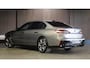 BMW 7-Serie M760e xDrive|571 pk|Skylounge|BMW Iconic Glow kristalkoplampen |Carbon & Kristal int.|Theatre Scr.|Automatic doors