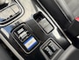 Mitsubishi Outlander 2.4 PHEV Intense Apple Carplay/Android Auto , electronic climate controle , leder , stoelverwarming , lm velgen , cruise , trekhaak .