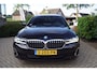 BMW 5-Serie 530e Business Edition Plus Autom Schuifdak Luxe Leder Adaptieve Cruise Softclose Head-Up Navi Camera Clima ENZ NL Auto