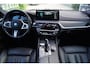 BMW 5-Serie 530e Business Edition Plus Autom Schuifdak Luxe Leder Adaptieve Cruise Softclose Head-Up Navi Camera Clima ENZ NL Auto