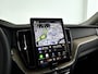Volvo XC60 T6 Plug-in hybrid AWD Ultra Dark | Panoramadak | 360° camera | Harman Kardon | Head-up display | Stoel- en stuurverwarming