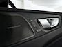 Volvo XC60 T6 Plug-in hybrid AWD Ultra Dark | Panoramadak | 360° camera | Harman Kardon | Head-up display | Stoel- en stuurverwarming