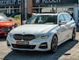 BMW 3-Serie Touring 320e xDrive M-Sport PANO 19 INCH CAMERA SHADOW LINE APPLE CARPLAY