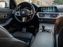 BMW 3-Serie Touring 320e xDrive M-Sport PANO 19 INCH CAMERA SHADOW LINE APPLE CARPLAY