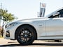 BMW 3-Serie Touring 320e xDrive M-Sport PANO 19 INCH CAMERA SHADOW LINE APPLE CARPLAY