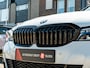 BMW 3-Serie Touring 320e xDrive M-Sport PANO 19 INCH CAMERA SHADOW LINE APPLE CARPLAY