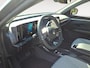 Renault Scenic E-Tech EV60 comfort range techno Apple Carplay/Android Auto , lichtmetalen velgen 19" , electronic climate controle , camera , cruise control adaptief , navigatiesysteem , stoel en stuurverwarming .