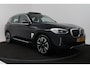 BMW iX3 Executive 80 kWh (SOH 99,4%, PANORAMADAK, CAMERA, STOELVERWARMING, CRUISE ADAPTIEF, SFEERVERLICHTING)