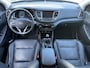 Hyundai Tucson 1.6 T-GDi Premium / Lederen Bekleding / Stoelventilatie voor / Stoelverwarming voor + achter / Stuurwielverwarming / Achteruitrijcamera / Parkeersensoren Voor + Achter /