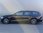Volvo V60 BWJ 2022 2.0 B4 200 PK Momentum AUTOMAAT | TREKHAAK | STOEL + STUURVERW. | FULL LED | CAMERA | CRUISE | CARPLAY + ANDROID | NAVI | CLIMA | LMV | PDC