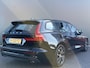 Volvo V60 BWJ 2022 2.0 B4 200 PK Momentum AUTOMAAT | TREKHAAK | STOEL + STUURVERW. | FULL LED | CAMERA | CRUISE | CARPLAY + ANDROID | NAVI | CLIMA | LMV | PDC