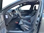 Volvo V60 2.0 T6 Plug-in hybrid AWD Plus Dark | Harman/Kardon | Panoramadak | Zwarte logo's