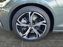 Volvo V60 2.0 T6 Plug-in hybrid AWD Plus Dark | Harman/Kardon | Panoramadak | Zwarte logo's