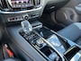 Volvo V60 2.0 T6 Plug-in hybrid AWD Plus Dark | Harman/Kardon | Panoramadak | Zwarte logo's
