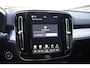 Volvo XC40 B4 211PK Automaat Plus Dark / Adaptive Cruise control / Extra getint glas / Harman Kardon / Elektrisch verstelbare stoelen met geheugen / Stoel- en stuurverwarming / Elektrisch panorama schuifdak / Trekhaak